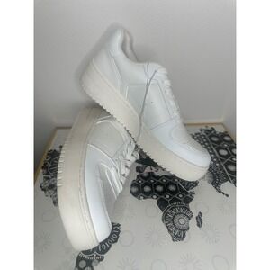 Wild Fable Womens White Platform Sneakers Lace Up Low Top Shoes Size 8.5 NEW